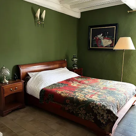 Hotel Chez Rosette De Lussan 2*