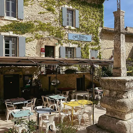 Chez Rosette De Lussan 2*