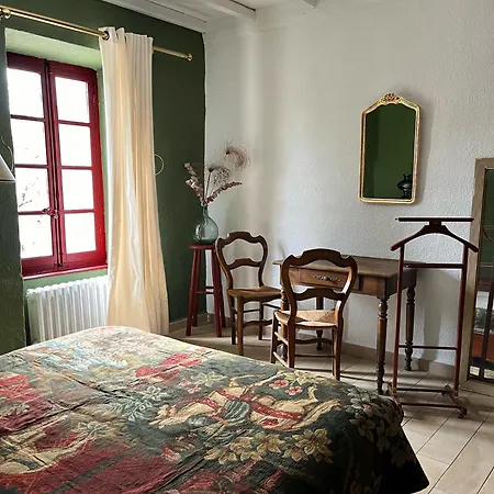 Chez Rosette De Lussan Hotel