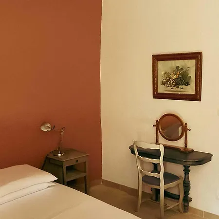 Maison Gramme Hotel Lussan (Gard)